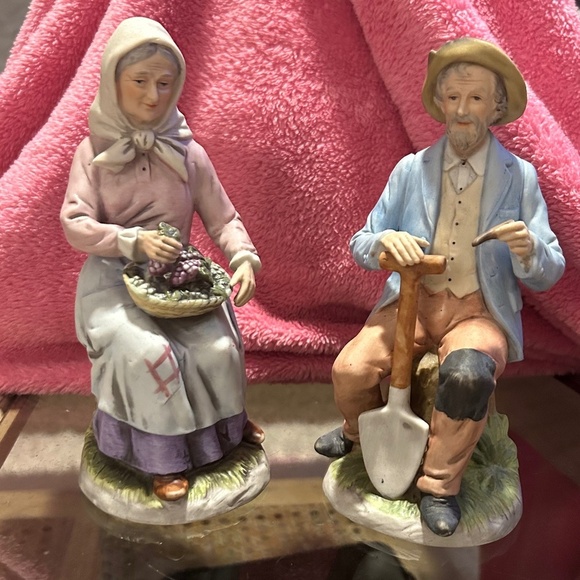 Vintage Homco Old Farm Couple Man & Woman w/Basket of Grapes - Picture 5 of 5
